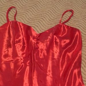 Victoria,s Secret short nightgown dark pink NWOT